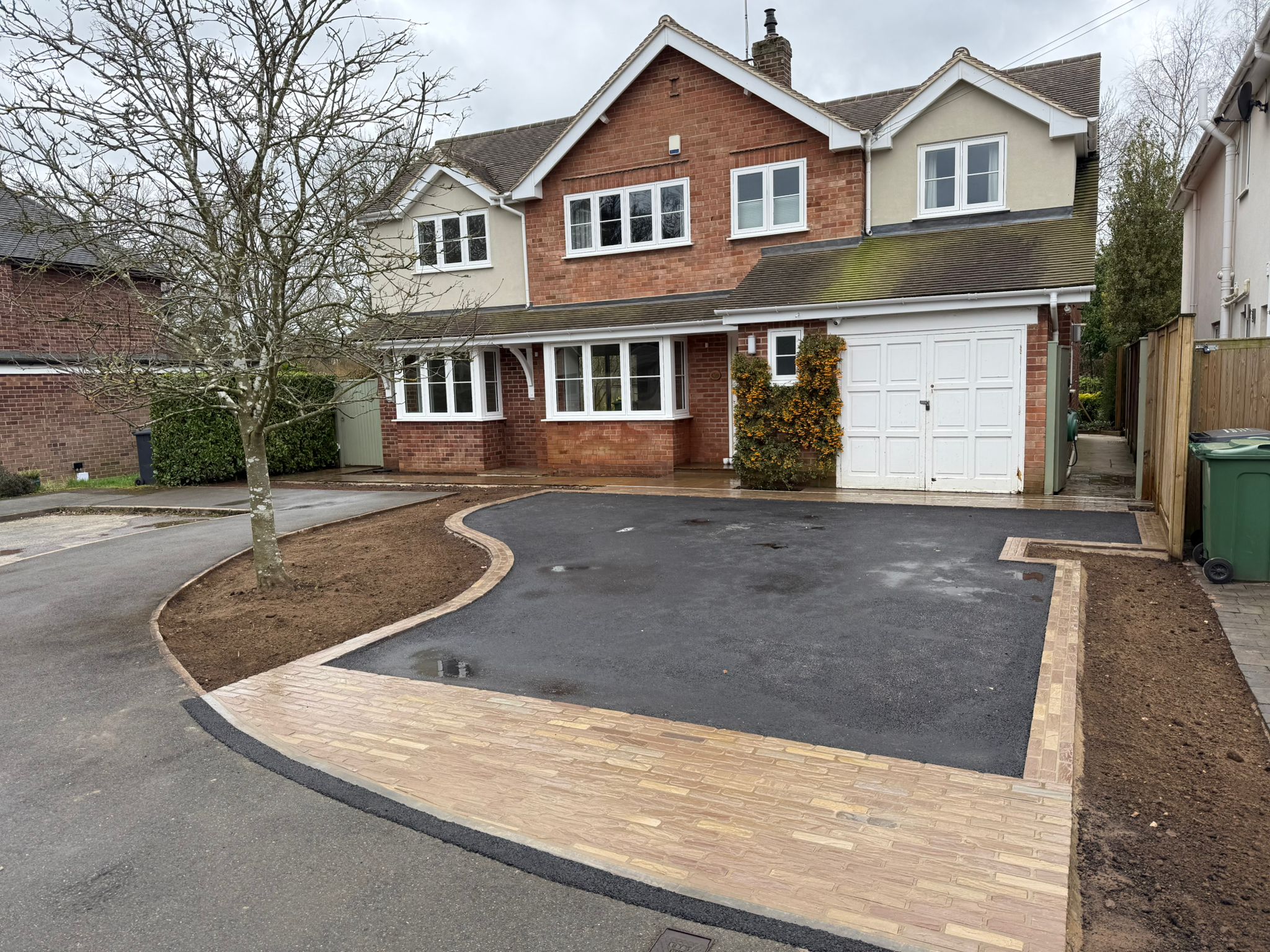 Resin bound driveway installed by Garden Innovations in Leicestershire